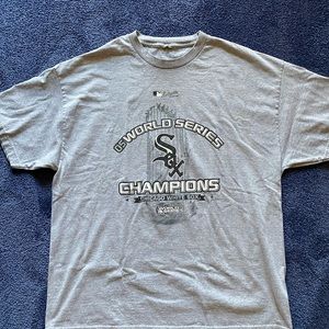 Chicago White Sox 2005 World Series Champion grey men’s tshirt size XL